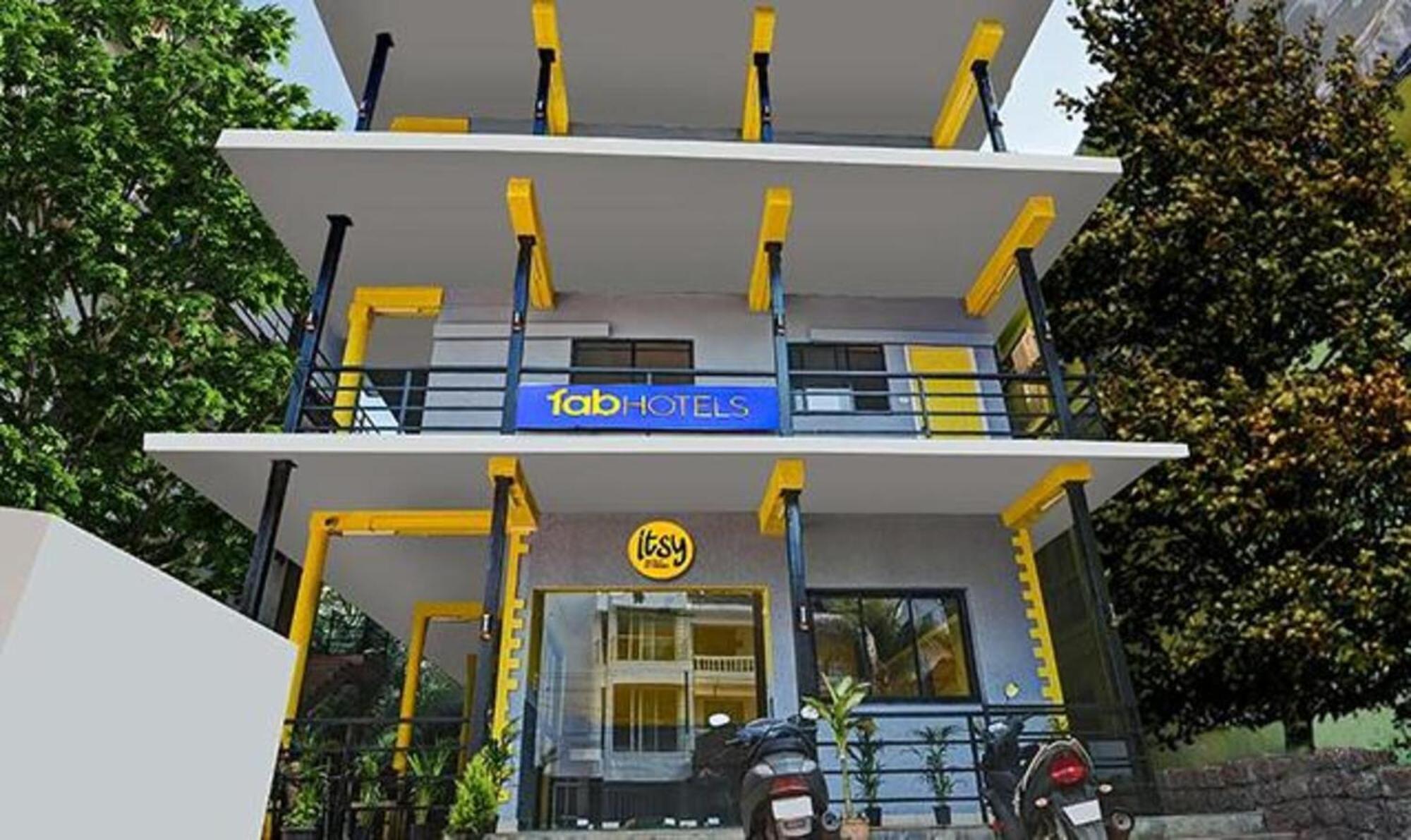Fabexpress 29 Beach House, Morjim Beach Dış mekan fotoğraf
